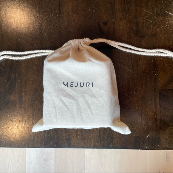 Mejuri Small Jewelry Box Beige - Picture 9 of 9